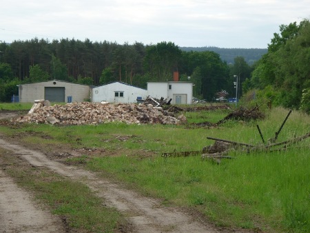 MEC Stadthagen: Georgschacht: Der Haltepunkt musste einer neuen Industrieansiedlung weichen. Zustand 27. Mai 2012